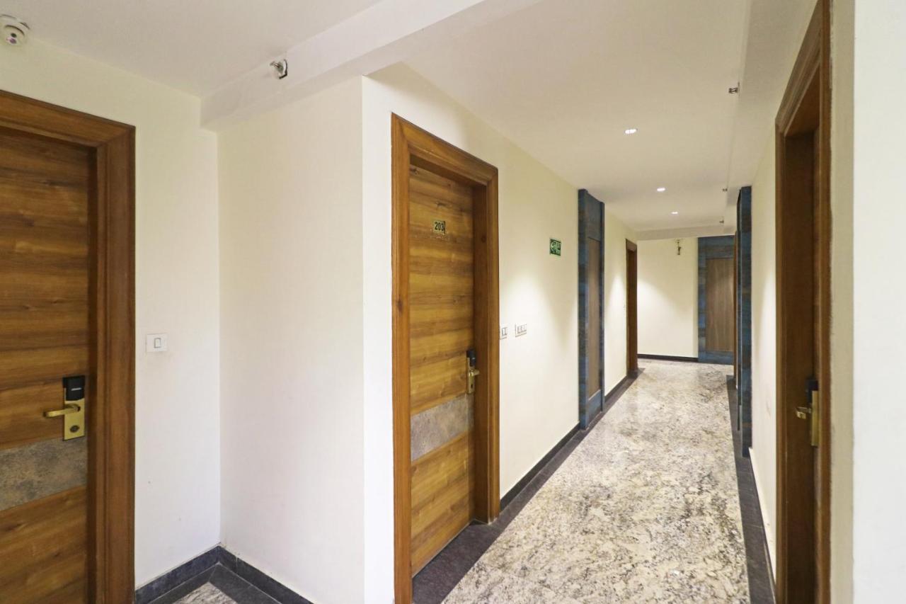 The Ivy Grand Hotel In City Centre With Free Secured Parking New Delhi Exteriör bild