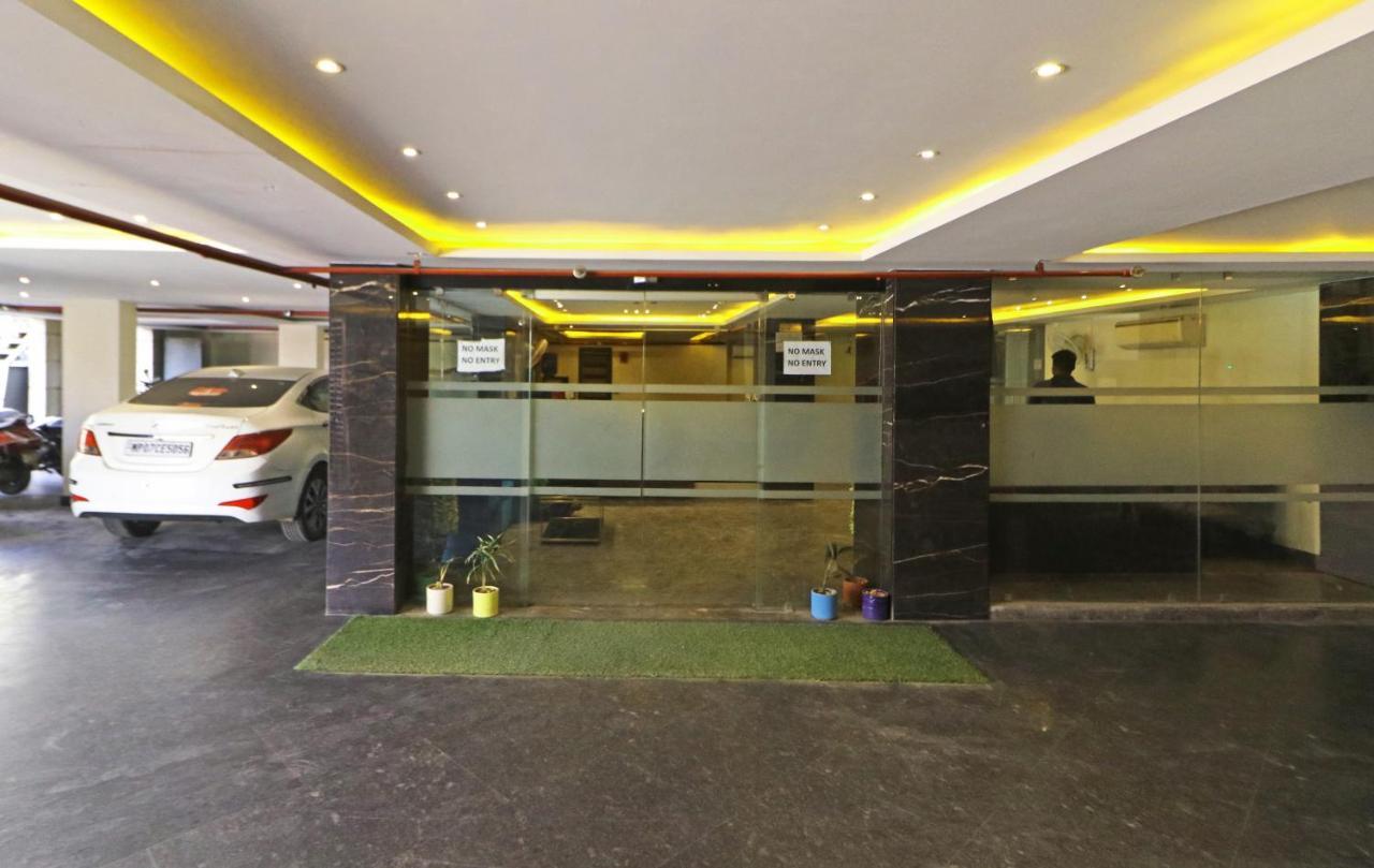 The Ivy Grand Hotel In City Centre With Free Secured Parking New Delhi Exteriör bild