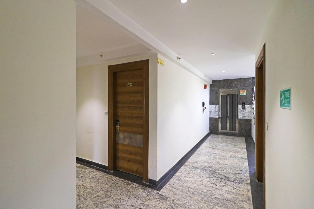 The Ivy Grand Hotel In City Centre With Free Secured Parking New Delhi Exteriör bild