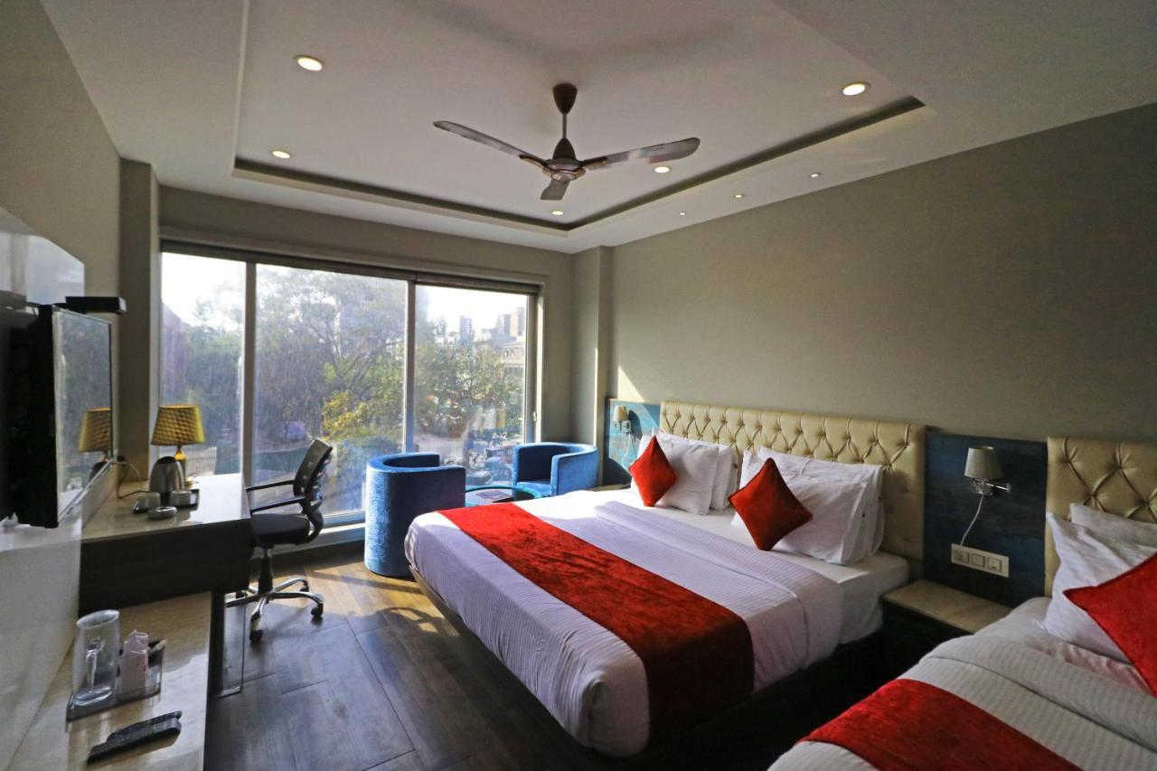 The Ivy Grand Hotel In City Centre With Free Secured Parking New Delhi Exteriör bild